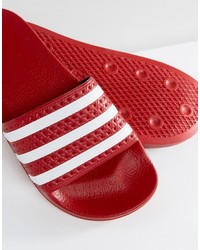 rote flache Sandalen von adidas