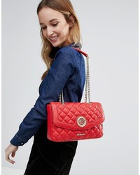 rote gesteppte Taschen von Love Moschino