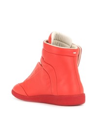 rote hohe Sneakers aus Leder von Maison Margiela