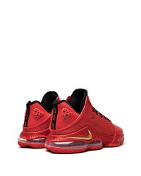 rote hohe Sneakers aus Leder von Nike