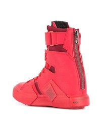 rote hohe Sneakers aus Leder von Julius