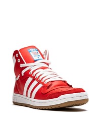 rote hohe Sneakers aus Segeltuch von adidas
