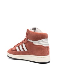 rote hohe Sneakers aus Wildleder von adidas