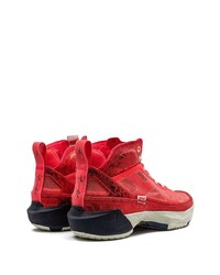 rote hohe Sneakers von Jordan