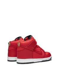 rote hohe Sneakers von Nike