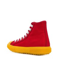 rote hohe Sneakers von Prada