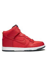 rote hohe Sneakers von Nike