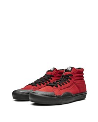 rote hohe Sneakers von Vans