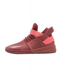 rote hohe Sneakers von Supra