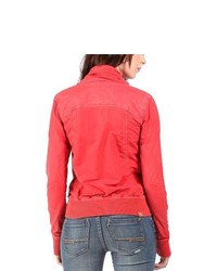 rote Jacke von Bench