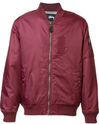 rote Jacke von Stussy