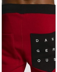 rote Jogginghose von Dangerous