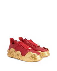 rote Leder niedrige Sneakers mit Schlangenmuster von Giuseppe Zanotti