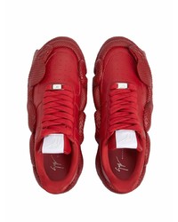 rote Leder niedrige Sneakers mit Schlangenmuster von Giuseppe Zanotti