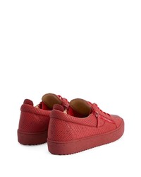 rote Leder niedrige Sneakers mit Schlangenmuster von Giuseppe Zanotti