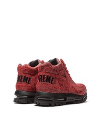 rote Leder niedrige Sneakers mit Schlangenmuster von Nike