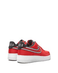 rote Leder niedrige Sneakers von Nike