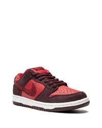 rote Leder niedrige Sneakers von Nike