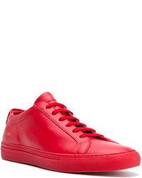 rote Leder Turnschuhe von Common Projects