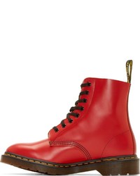 rote Lederstiefel von Dr. Martens