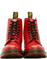 rote Lederstiefel von Dr. Martens