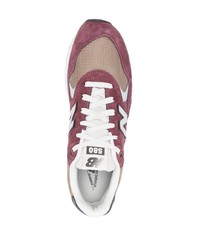 rote niedrige Sneakers von New Balance