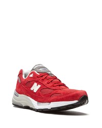 rote niedrige Sneakers von New Balance