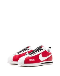 rote niedrige Sneakers von Nike