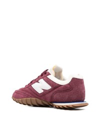 rote niedrige Sneakers von New Balance