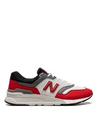 rote niedrige Sneakers von New Balance