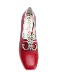 rote Pumps von Gucci