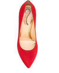 rote Pumps von Charlotte Olympia