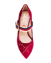 rote Samt Pumps von Gucci