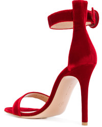 rote Sandalen von Gianvito Rossi