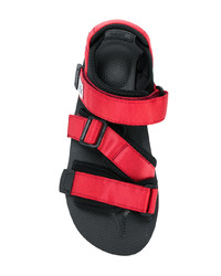 rote Sandalen von Suicoke