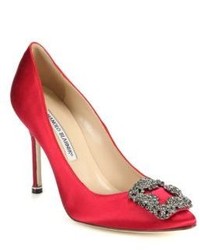 rote Schuhe aus Satin