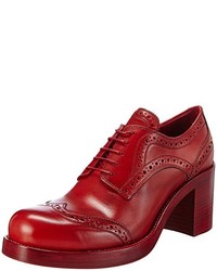 rote Schuhe von Miu Miu