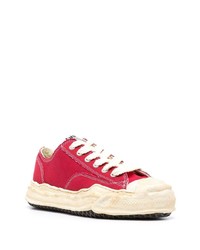 rote Segeltuch niedrige Sneakers von Maison Mihara Yasuhiro