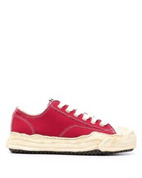 rote Segeltuch niedrige Sneakers von Maison Mihara Yasuhiro