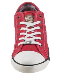 rote Segeltuch niedrige Sneakers von Mustang Shoes