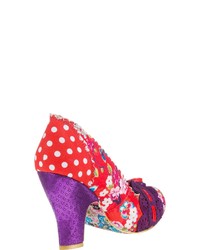 rote Segeltuch Pumps mit Blumenmuster von Irregular Choice