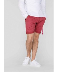 rote Shorts von Alpha Industries