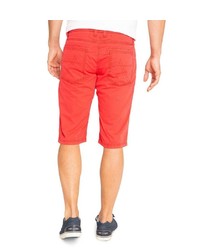 rote Shorts von Camp David