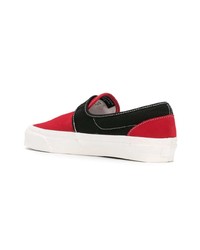 rote Slip-On Sneakers aus Segeltuch von Vans