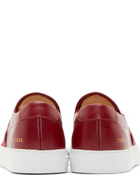 rote Slip-On Sneakers aus Segeltuch von Common Projects