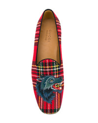 rote Slipper mit Schottenmuster von Gucci