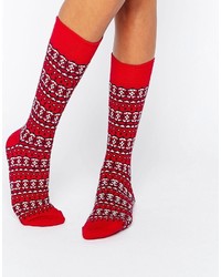 rote Socken mit Norwegermuster