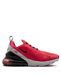 rote Sportschuhe von Nike