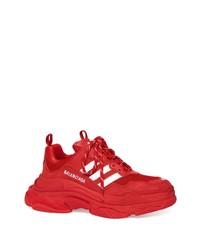 rote Sportschuhe von Balenciaga