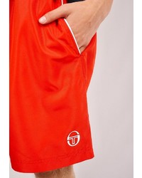 rote Sportshorts von Sergio Tacchini